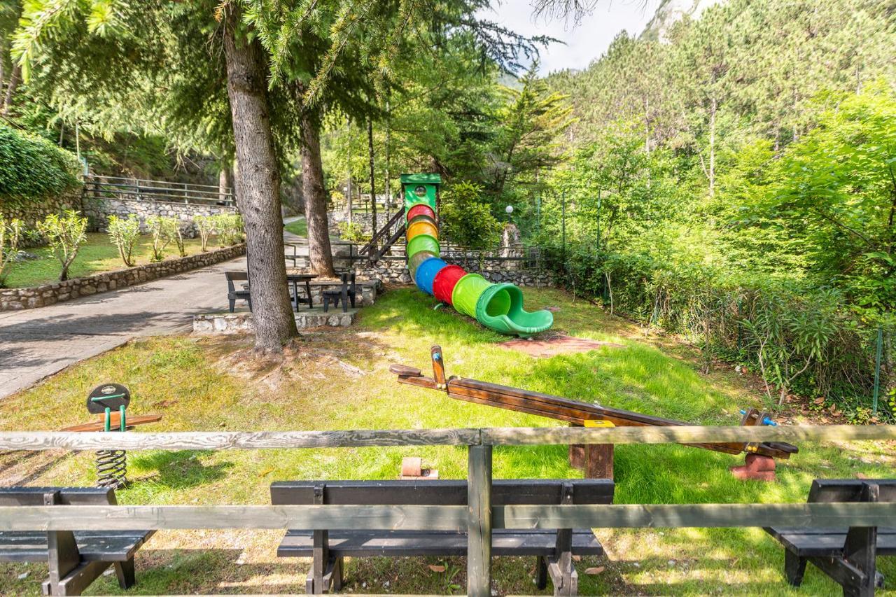 Residence Oasi Limone sul Garda Eksteriør bilde