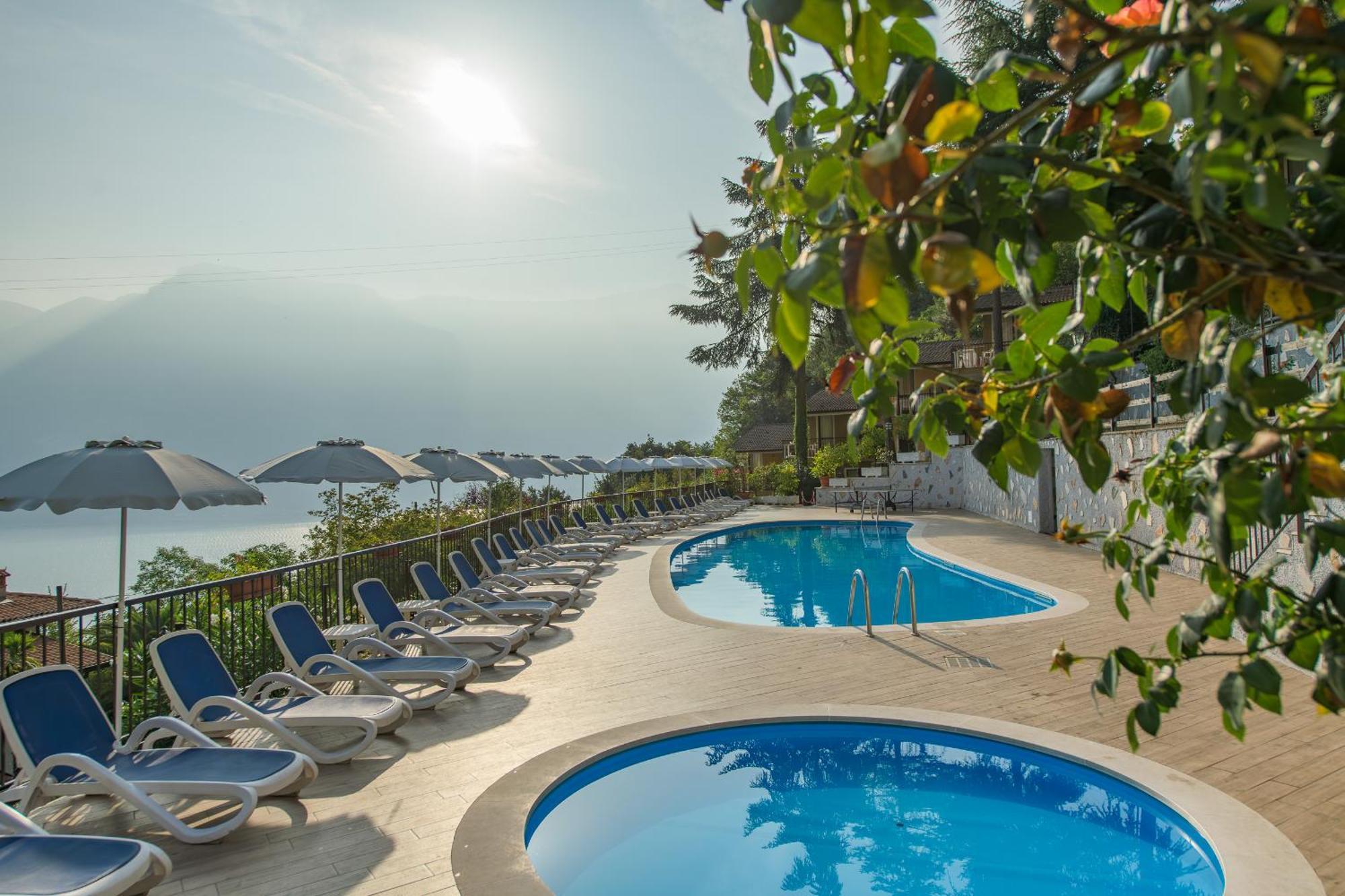 Residence Oasi Limone sul Garda Eksteriør bilde
