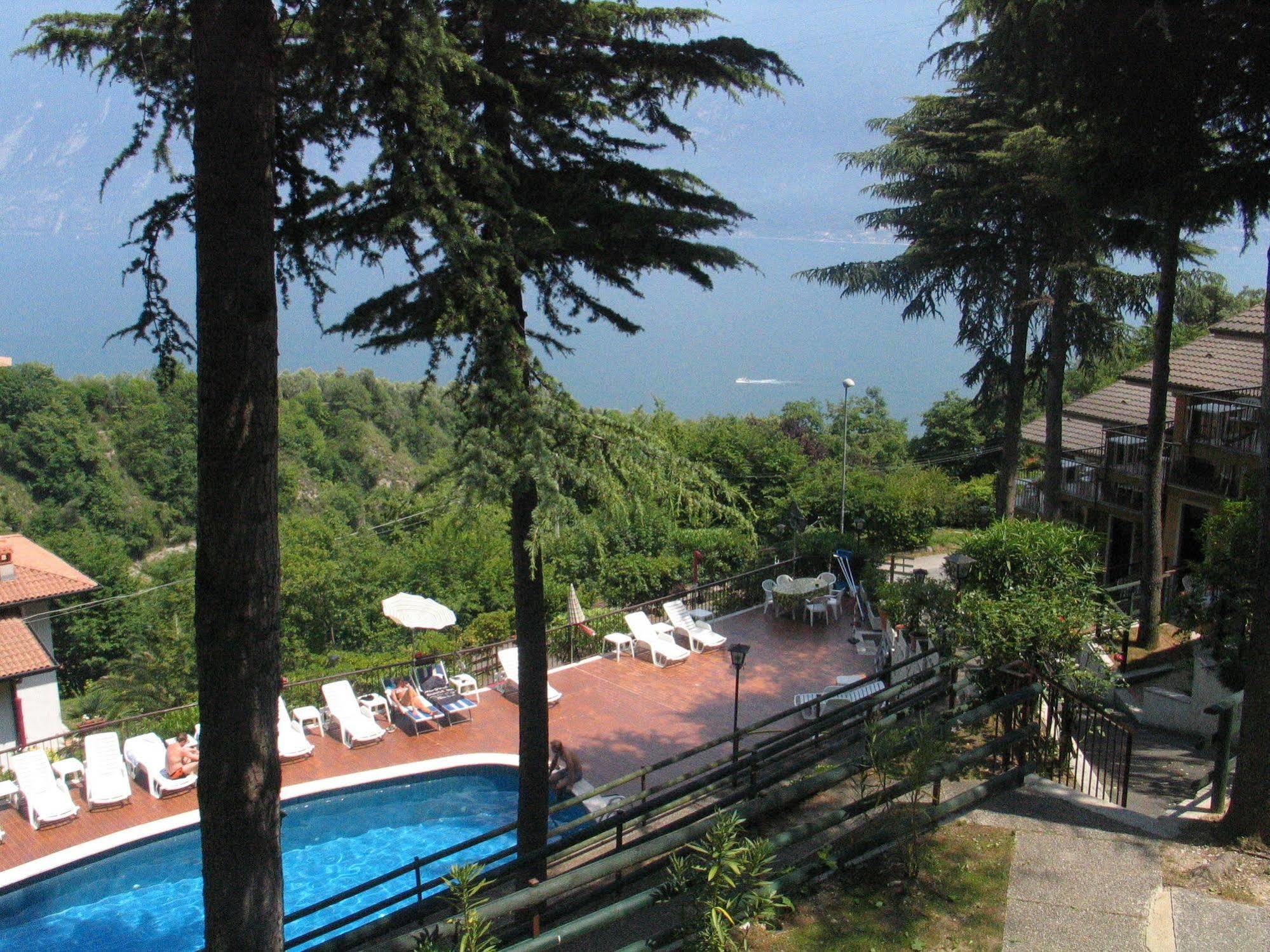 Residence Oasi Limone sul Garda Eksteriør bilde