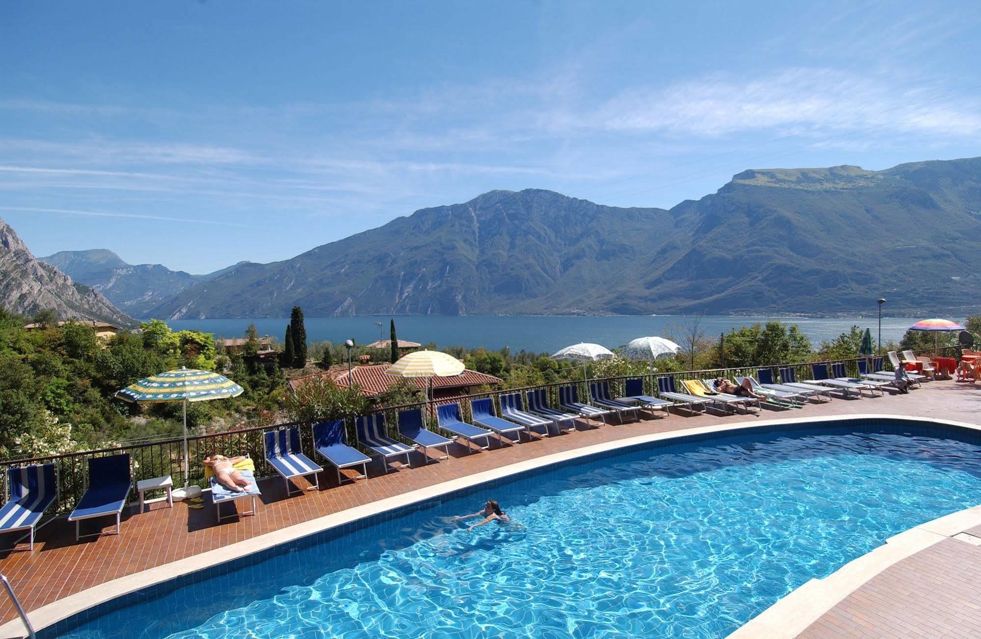 Residence Oasi Limone sul Garda Eksteriør bilde